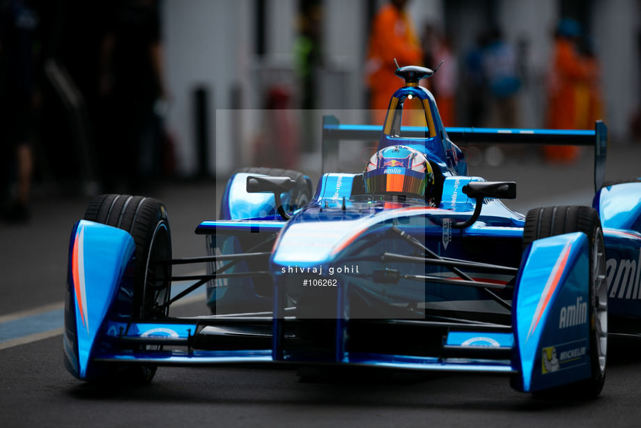 Spacesuit Collections Photo ID 106262, Shivraj Gohil, Putrajaya ePrix 2014, Malaysia, 22/11/2014 06:36:12