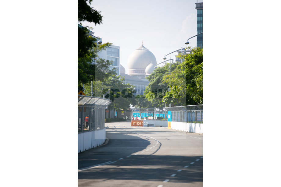 Spacesuit Collections Photo ID 106402, Shivraj Gohil, Putrajaya ePrix 2014, Malaysia, 21/11/2014 01:46:18