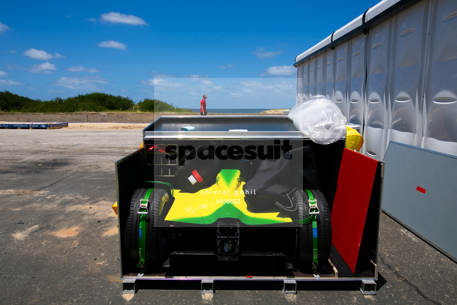 Spacesuit Collections Photo ID 106602, Shivraj Gohil, Punta del Este ePrix, Uruguay, 11/12/2014 13:15:11