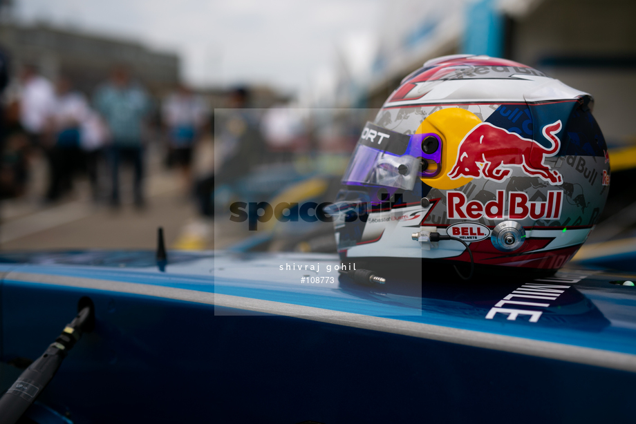 Spacesuit Collections Photo ID 108773, Shivraj Gohil, Berlin ePrix, Germany, 22/05/2015 15:35:30