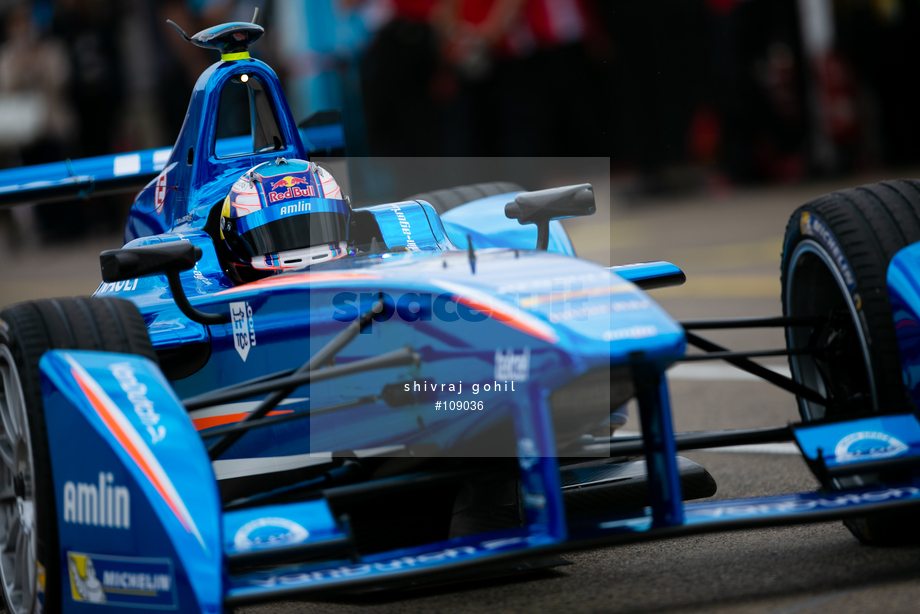 Spacesuit Collections Photo ID 109036, Shivraj Gohil, Berlin ePrix, Germany, 22/05/2015 14:11:37