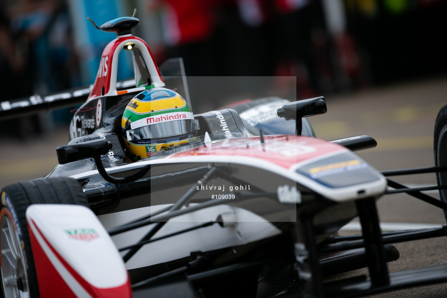 Spacesuit Collections Photo ID 109039, Shivraj Gohil, Berlin ePrix, Germany, 22/05/2015 14:11:44