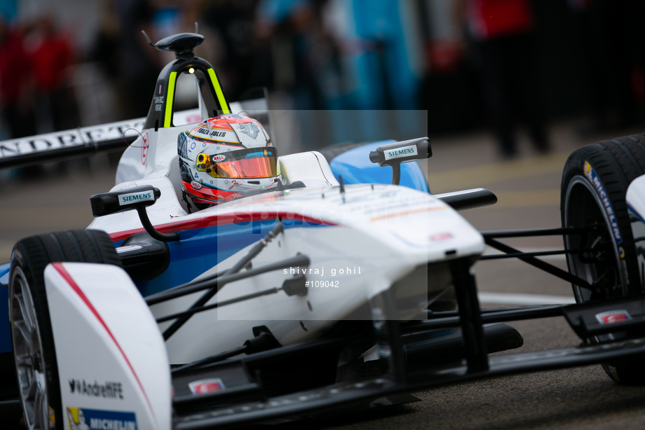 Spacesuit Collections Photo ID 109042, Shivraj Gohil, Berlin ePrix, Germany, 22/05/2015 14:12:01