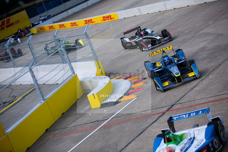 Spacesuit Collections Photo ID 109213, Shivraj Gohil, Berlin ePrix, Germany, 23/05/2015 15:07:58