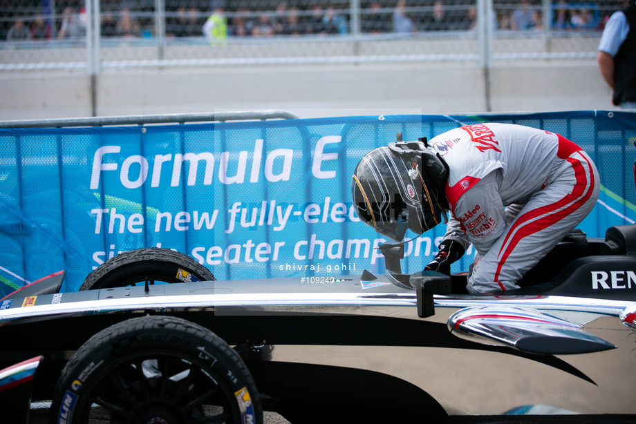 Spacesuit Collections Photo ID 109240, Shivraj Gohil, Berlin ePrix, Germany, 23/05/2015 15:55:19