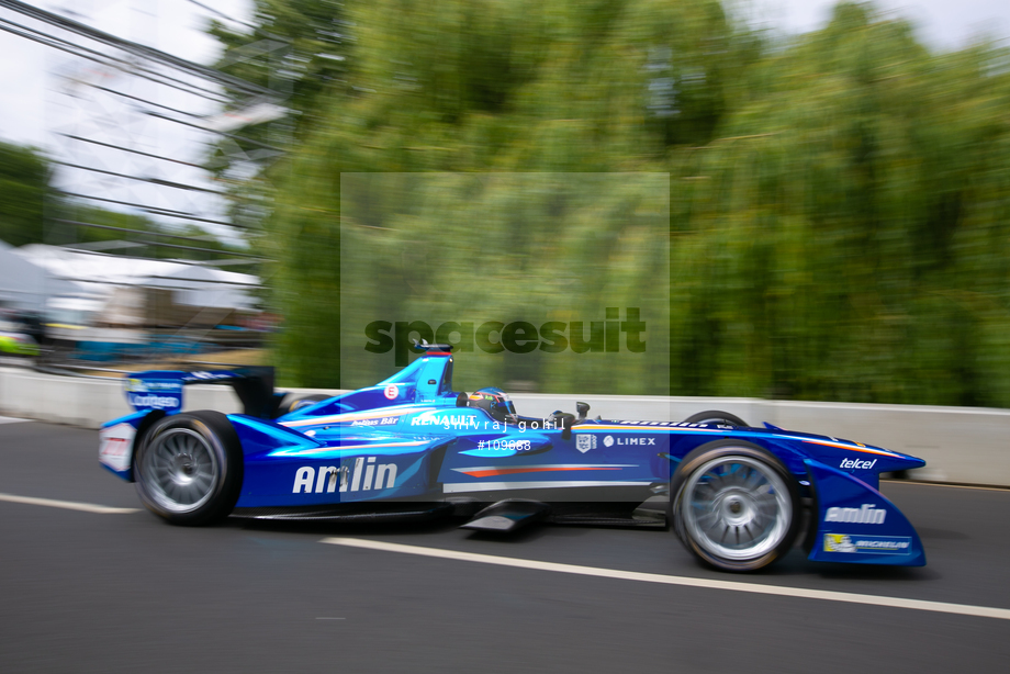 Spacesuit Collections Photo ID 109688, Shivraj Gohil, London ePrix, UK, 28/06/2015 10:29:07