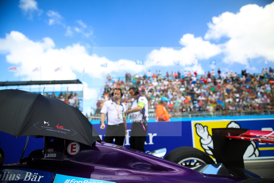 Spacesuit Collections Photo ID 113432, Shivraj Gohil, Punta del Este ePrix 2015, Uruguay, 19/12/2015 15:31:56