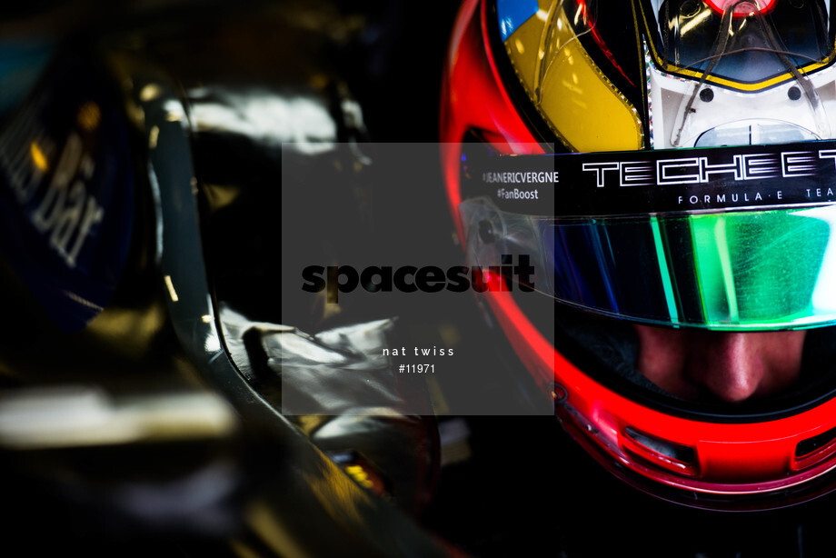 Spacesuit Collections Photo ID 11971, Nat Twiss, Mexico City ePrix, Mexico, 31/03/2017 09:16:02