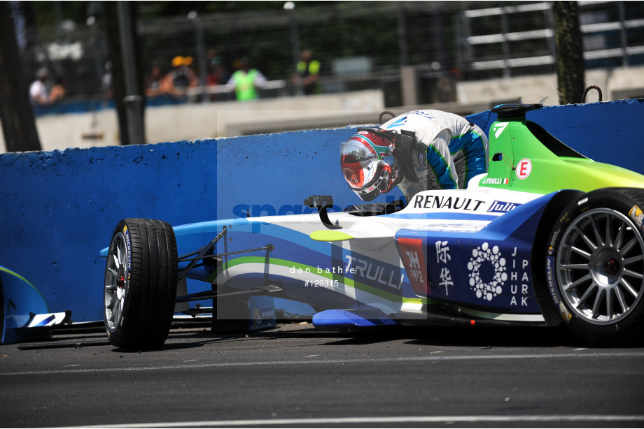 Spacesuit Collections Photo ID 129315, Dan Bathie, Buenos Aires E-Prix, 10/01/2015 11:51:45