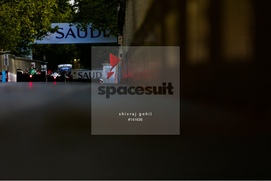Spacesuit Collections Photo ID 141636, Shivraj Gohil, Paris ePrix, France, 27/04/2019 08:07:46
