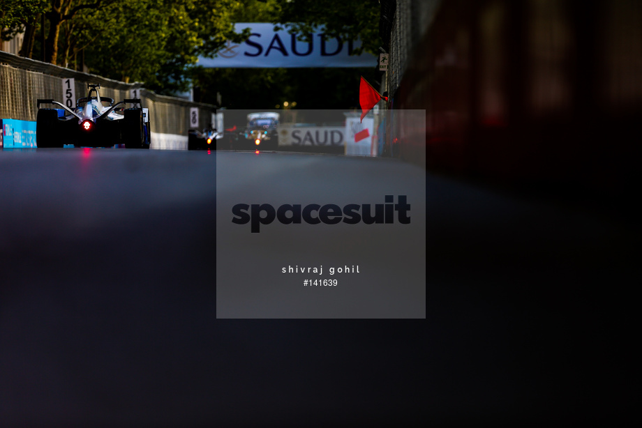 Spacesuit Collections Photo ID 141639, Shivraj Gohil, Paris ePrix, France, 27/04/2019 08:07:25