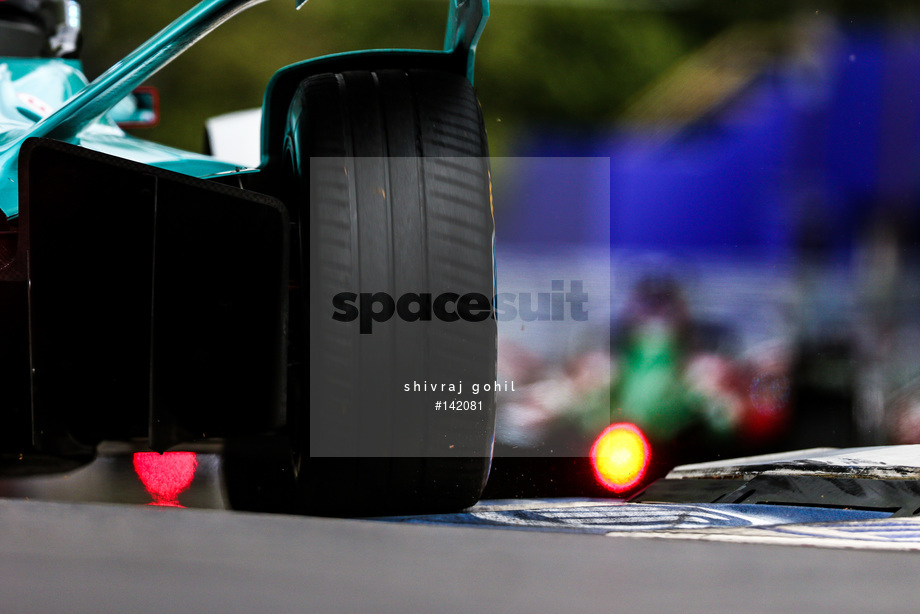 Spacesuit Collections Photo ID 142081, Shivraj Gohil, Paris ePrix, France, 27/04/2019 16:14:54