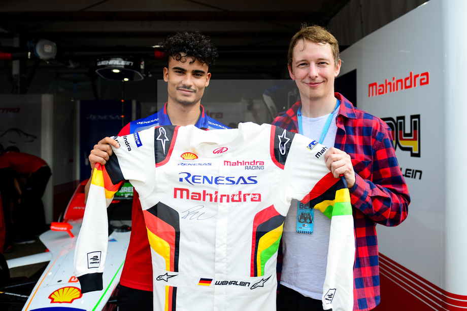 Spacesuit Collections Photo ID 149554, Lou Johnson, Berlin ePrix, Germany, 24/05/2019 15:09:48