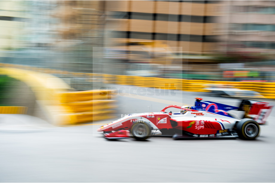 Spacesuit Collections Photo ID 175919, Peter Minnig, Macau Grand Prix 2019, Macao, 16/11/2019 02:18:48