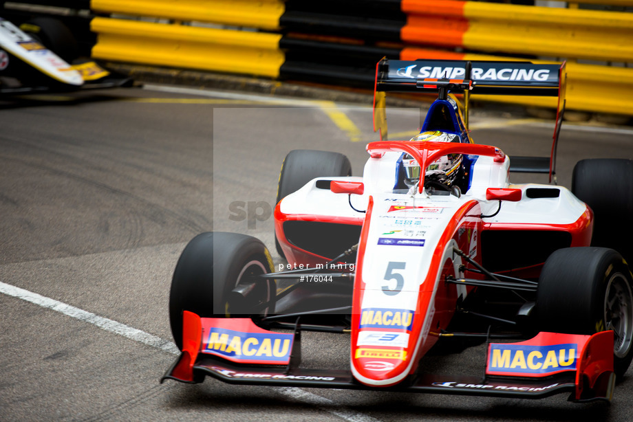 Spacesuit Collections Photo ID 176044, Peter Minnig, Macau Grand Prix 2019, Macao, 16/11/2019 02:21:15