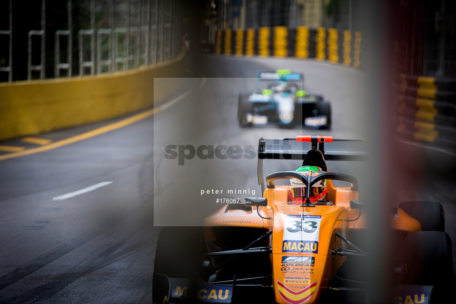 Spacesuit Collections Photo ID 176067, Peter Minnig, Macau Grand Prix 2019, Macao, 16/11/2019 02:33:31