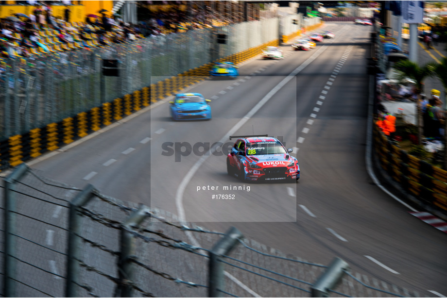 Spacesuit Collections Photo ID 176352, Peter Minnig, Macau Grand Prix 2019, Macao, 17/11/2019 04:18:01