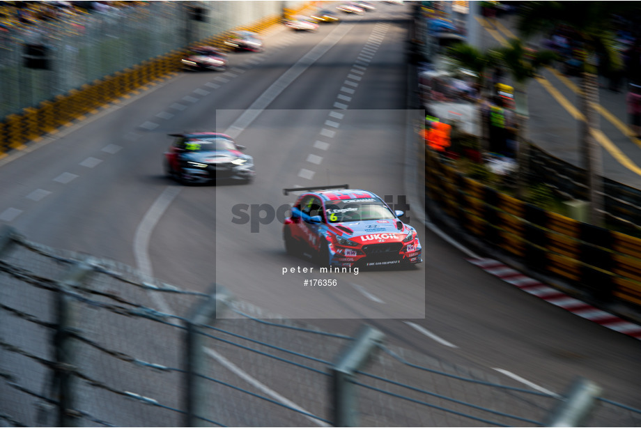 Spacesuit Collections Photo ID 176356, Peter Minnig, Macau Grand Prix 2019, Macao, 17/11/2019 04:18:09