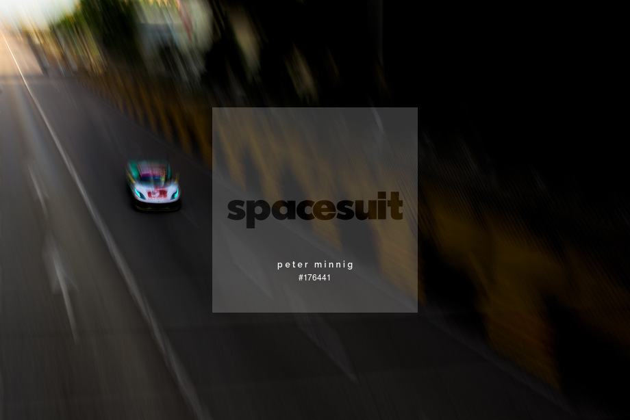 Spacesuit Collections Photo ID 176441, Peter Minnig, Macau Grand Prix 2019, Macao, 17/11/2019 03:07:51