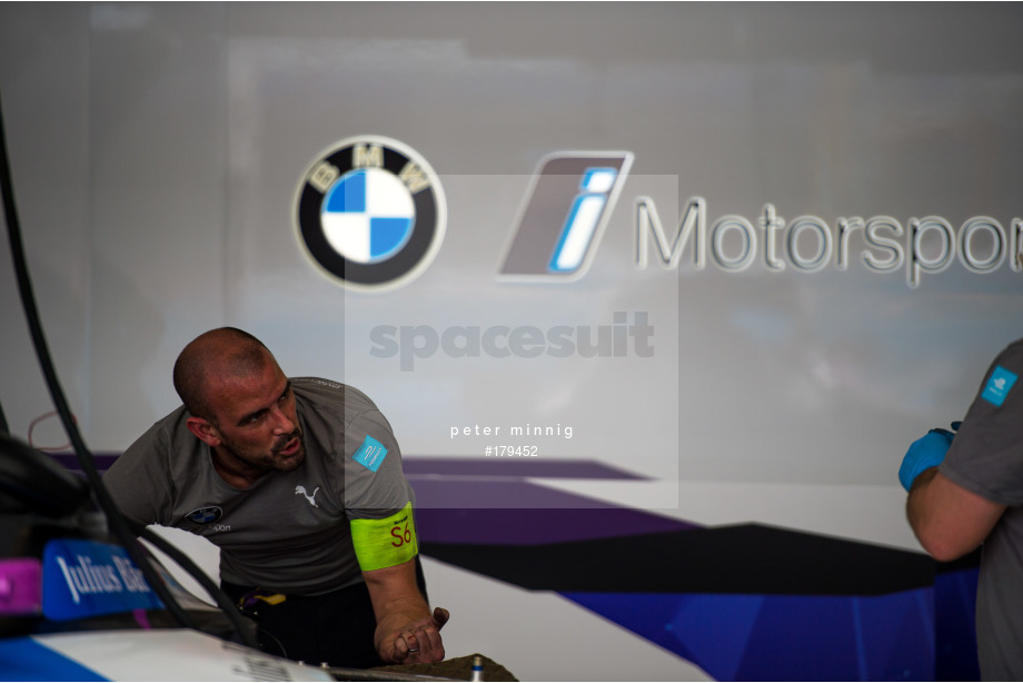 Spacesuit Collections Photo ID 179452, Peter Minnig, Santiago E-Prix, Chile, 16/01/2020 16:41:51