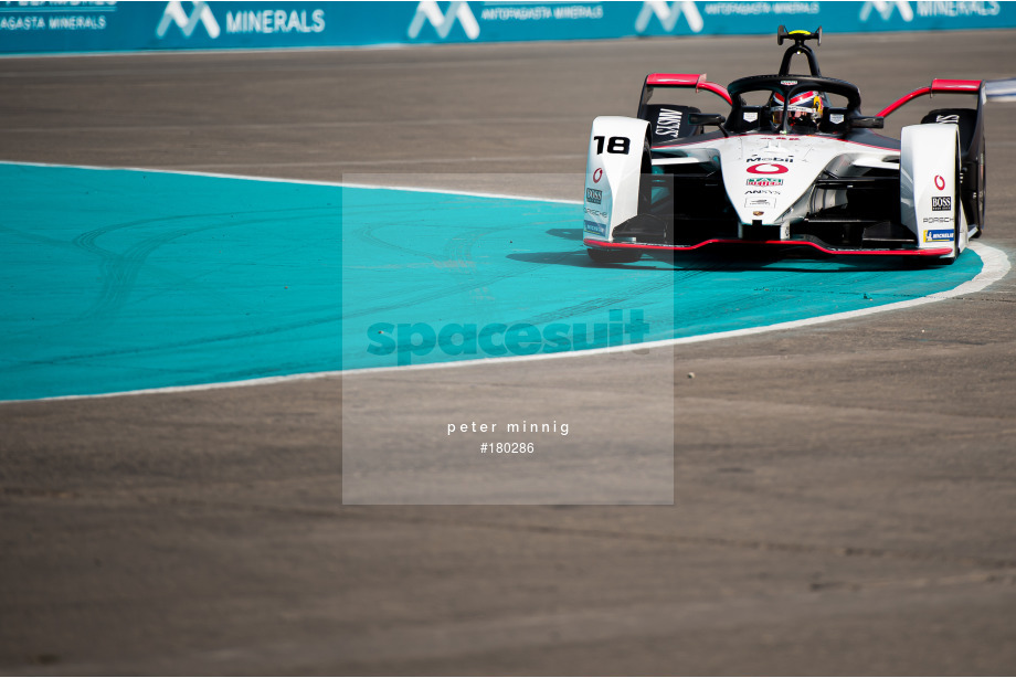 Spacesuit Collections Photo ID 180286, Peter Minnig, Santiago E-Prix, Chile, 17/01/2020 17:11:09