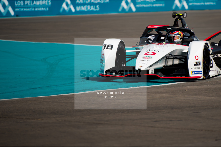 Spacesuit Collections Photo ID 180287, Peter Minnig, Santiago E-Prix, Chile, 17/01/2020 17:11:09