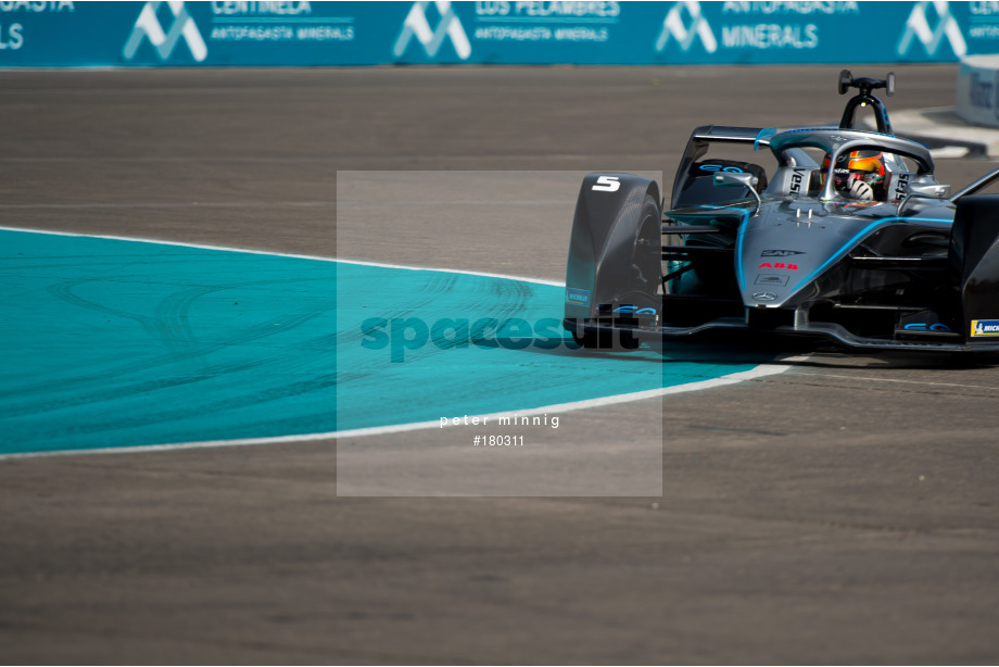 Spacesuit Collections Photo ID 180311, Peter Minnig, Santiago E-Prix, Chile, 17/01/2020 17:12:49