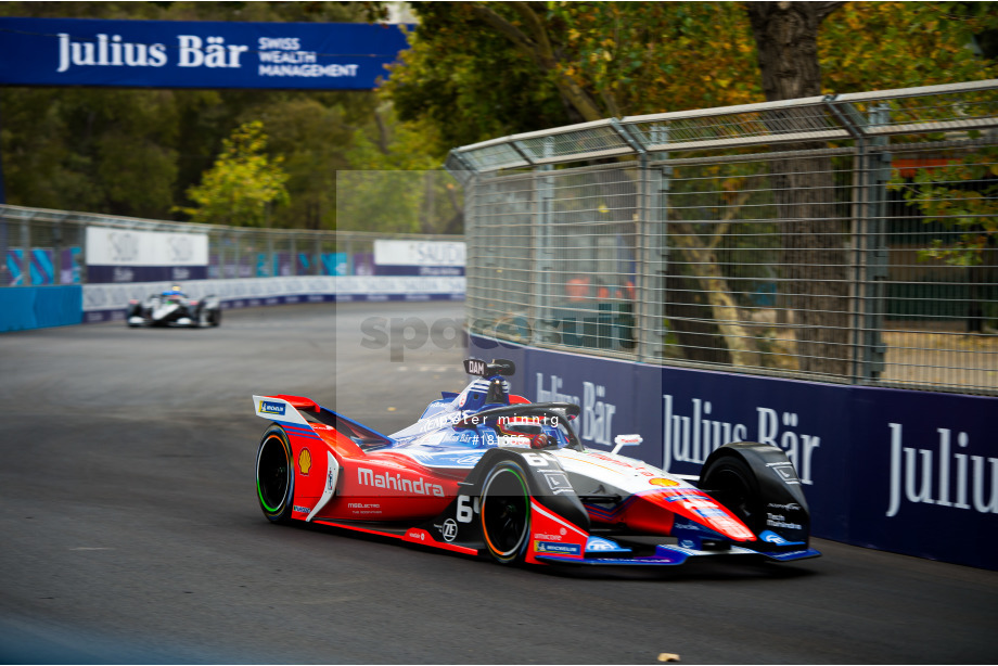 Spacesuit Collections Photo ID 181355, Peter Minnig, Santiago E-Prix, Chile, 18/01/2020 08:18:24