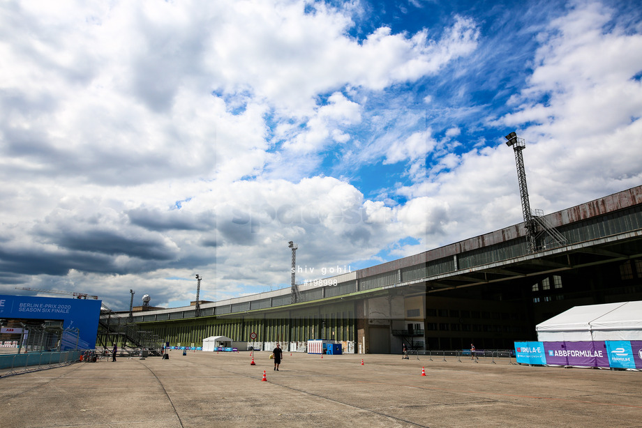 Spacesuit Collections Photo ID 198998, Shiv Gohil, Berlin ePrix, Germany, 04/08/2020 12:29:20