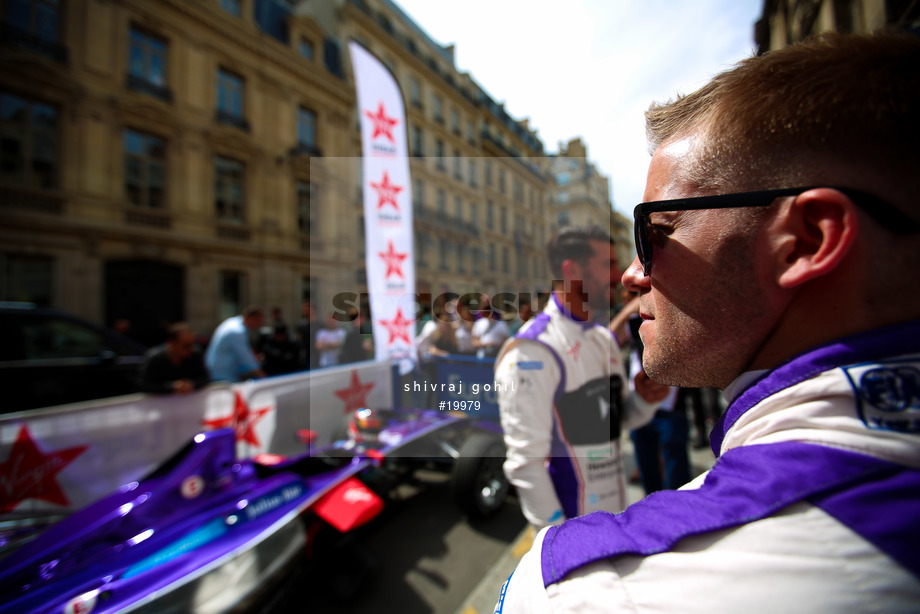 Spacesuit Collections Photo ID 19979, Shivraj Gohil, Paris ePrix, France, 17/05/2017 15:32:31