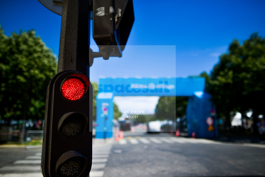 Spacesuit Collections Photo ID 20031, Nat Twiss, Paris ePrix, France, 16/05/2017 14:39:12