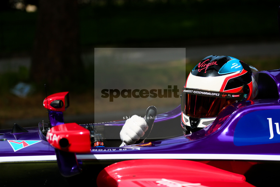 Spacesuit Collections Photo ID 20069, Shivraj Gohil, Paris ePrix, France, 17/05/2017 15:20:59