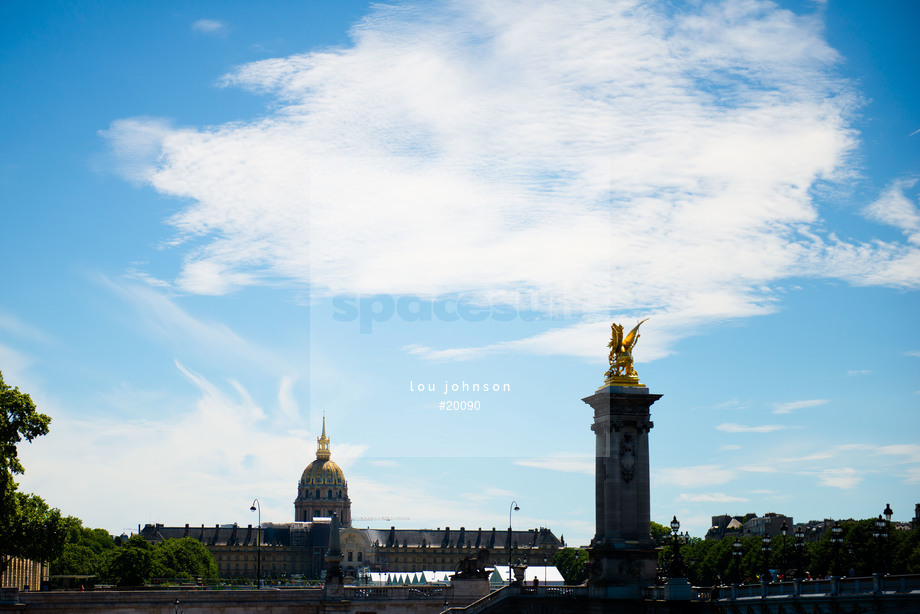 Spacesuit Collections Photo ID 20090, Lou Johnson, Paris ePrix, France, 16/05/2017 14:52:52