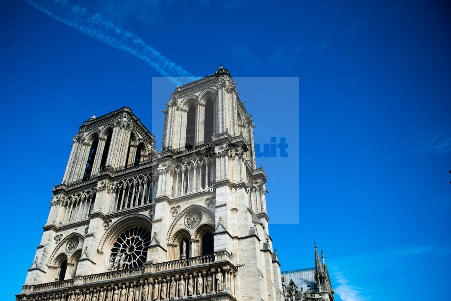 Spacesuit Collections Photo ID 20092, Lou Johnson, Paris ePrix, France, 16/05/2017 16:20:06