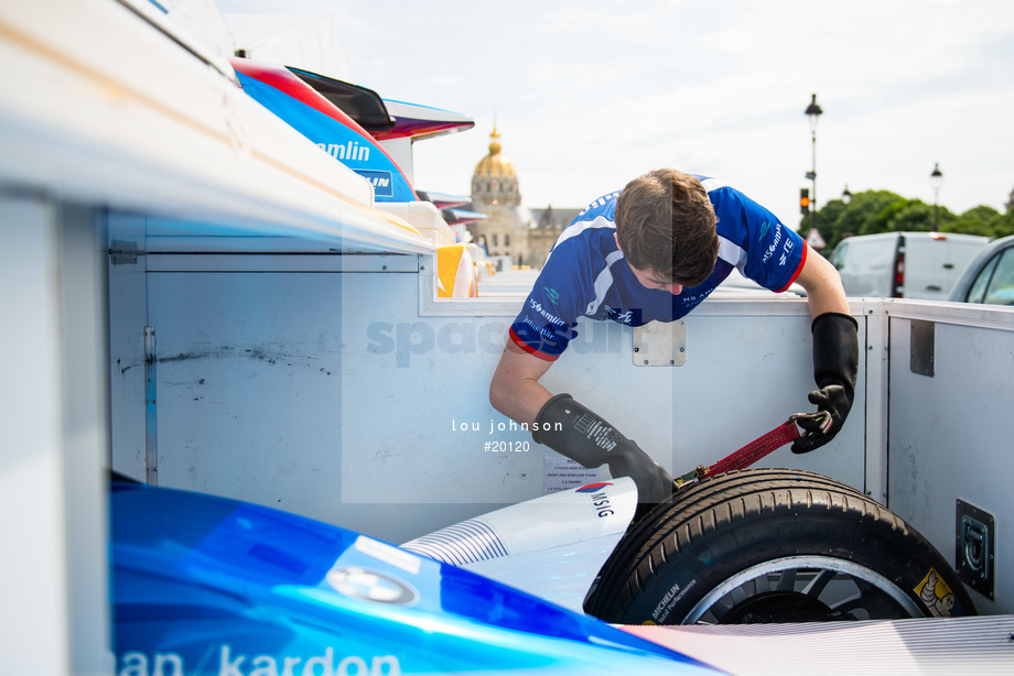 Spacesuit Collections Photo ID 20120, Lou Johnson, Paris ePrix, France, 17/05/2017 15:32:12