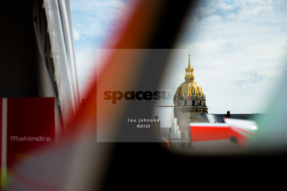 Spacesuit Collections Photo ID 20124, Lou Johnson, Paris ePrix, France, 17/05/2017 15:44:05