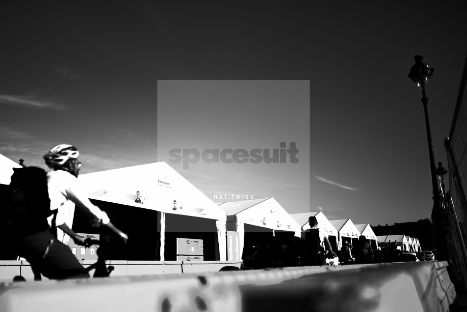 Spacesuit Collections Photo ID 20207, Nat Twiss, Paris ePrix, France, 16/05/2017 18:49:28