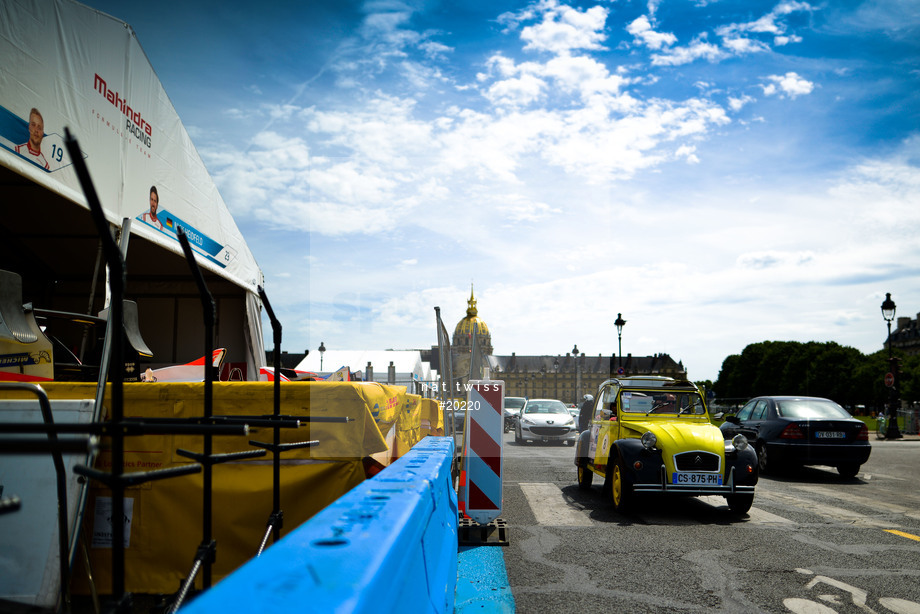 Spacesuit Collections Photo ID 20220, Nat Twiss, Paris ePrix, France, 17/05/2017 15:21:52