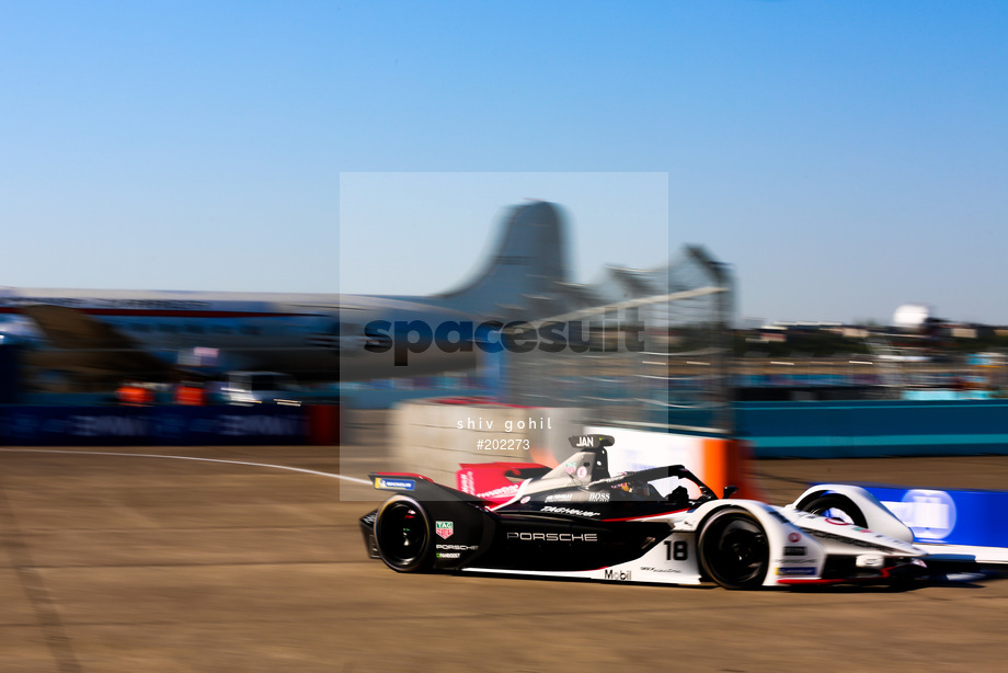 Spacesuit Collections Photo ID 202273, Shiv Gohil, Berlin ePrix, Germany, 12/08/2020 09:19:15