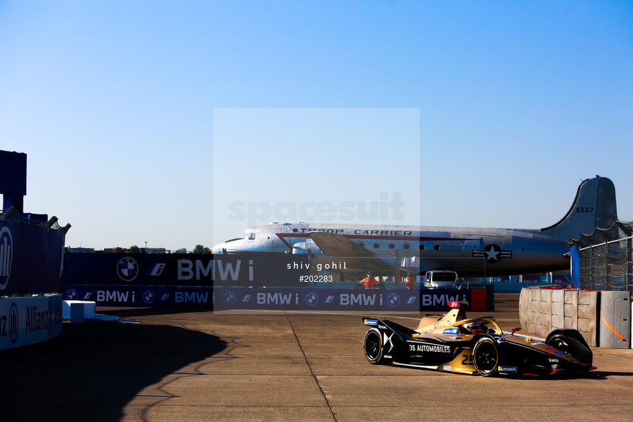 Spacesuit Collections Photo ID 202283, Shiv Gohil, Berlin ePrix, Germany, 12/08/2020 09:16:52