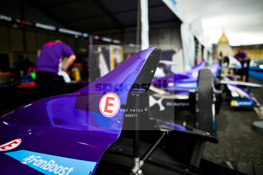 Spacesuit Collections Photo ID 20311, Nat Twiss, Paris ePrix, France, 18/05/2017 11:25:46