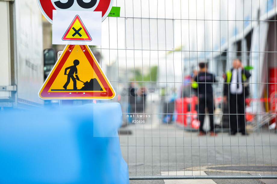 Spacesuit Collections Photo ID 20496, Nat Twiss, Paris ePrix, France, 18/05/2017 13:12:25