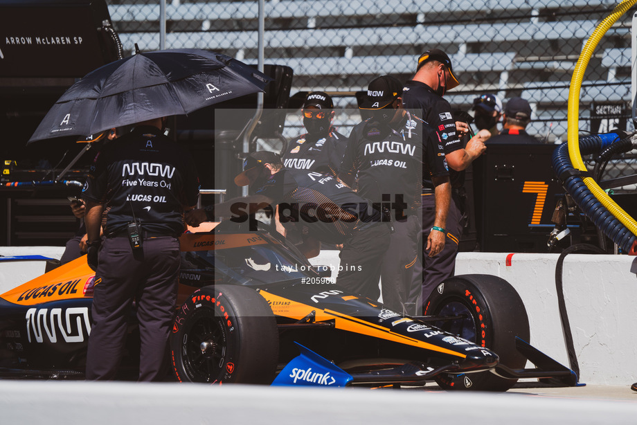 Spacesuit Collections Photo ID 205960, Taylor Robbins, 104th Running of the Indianapolis 500, United States, 16/08/2020 12:24:10
