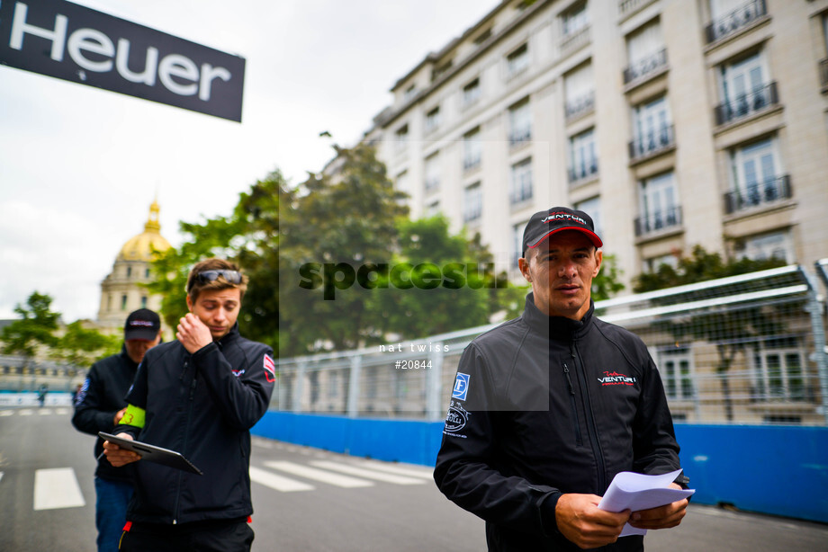 Spacesuit Collections Photo ID 20844, Nat Twiss, Paris ePrix, France, 19/05/2017 12:45:07