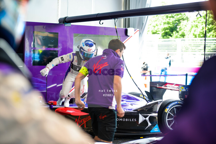 Spacesuit Collections Photo ID 20883, Nat Twiss, Paris ePrix, France, 19/05/2017 11:15:58