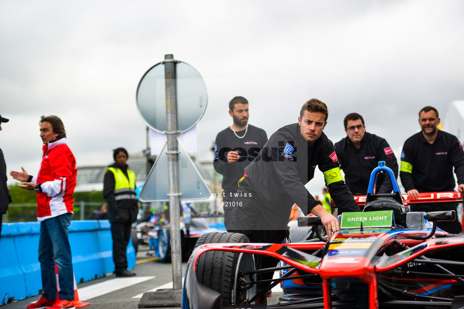 Spacesuit Collections Photo ID 21016, Nat Twiss, Paris ePrix, France, 19/05/2017 09:49:09