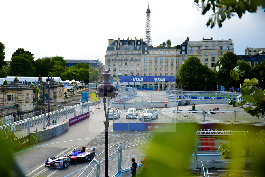 Spacesuit Collections Photo ID 21164, Lou Johnson, Paris ePrix, France, 19/05/2017 17:19:57