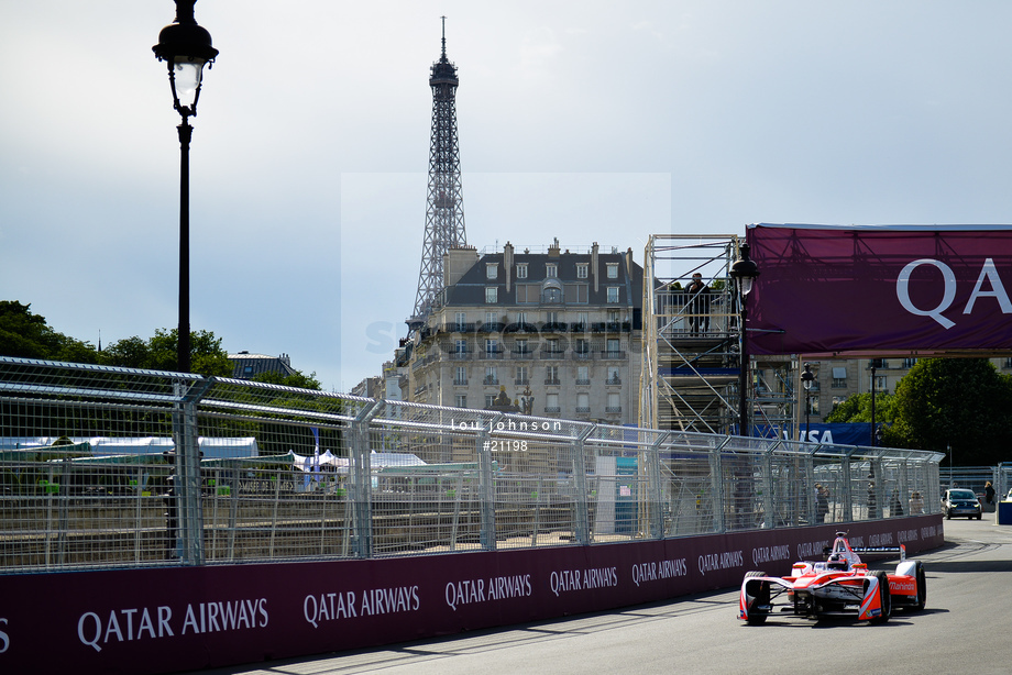 Spacesuit Collections Photo ID 21198, Lou Johnson, Paris ePrix, France, 19/05/2017 17:09:25