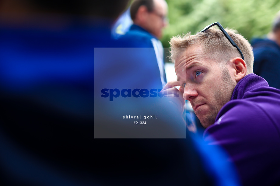 Spacesuit Collections Photo ID 21334, Shivraj Gohil, Paris ePrix, France, 19/05/2017 13:40:33