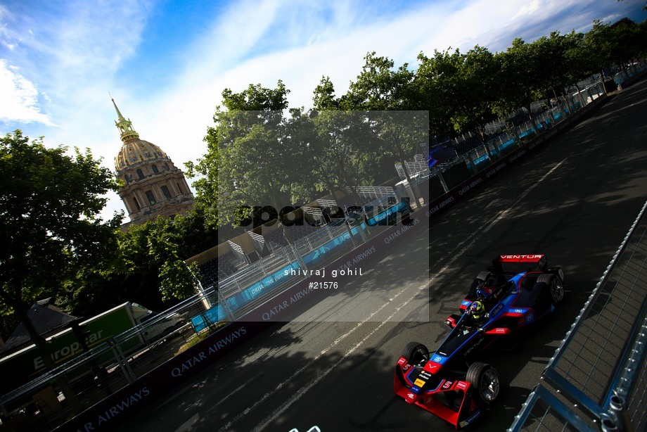 Spacesuit Collections Photo ID 21576, Shivraj Gohil, Paris ePrix, France, 19/05/2017 17:14:59